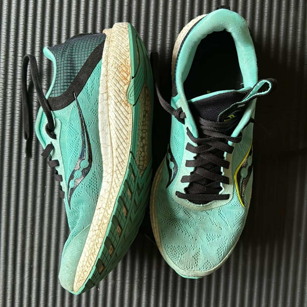 Women’s Saucony Freedom 5 Size 7.5 Used